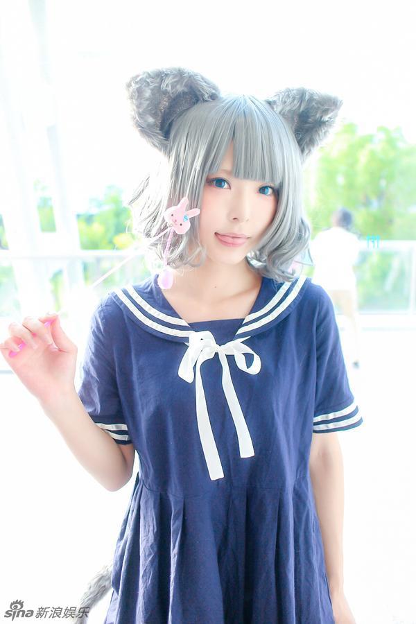 日本女Coser走红网络 头戴猫耳甜美可爱