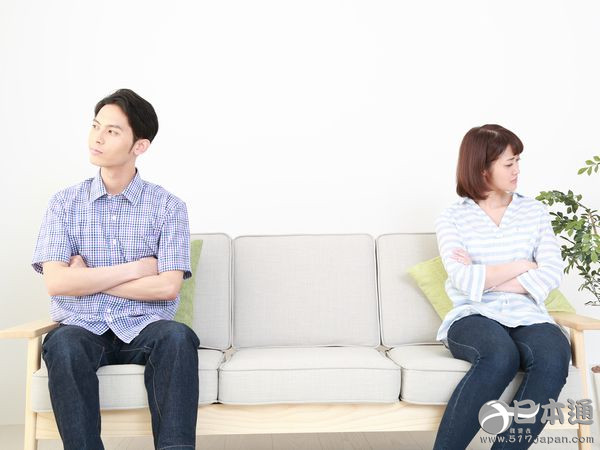 夫妻吵架的原因 经济问题占首位 夫妻吵架的原因 经济问题占首位