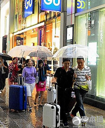 国庆长假40万中国游客在日消费1000亿日元