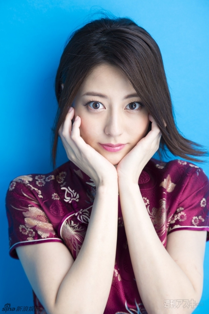 日本女星杉本有美中国风写真穿旗袍性感妩媚
