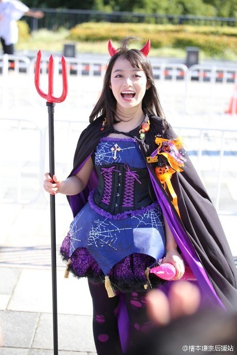 桥本环奈化身小恶魔 清纯可爱萌感十足