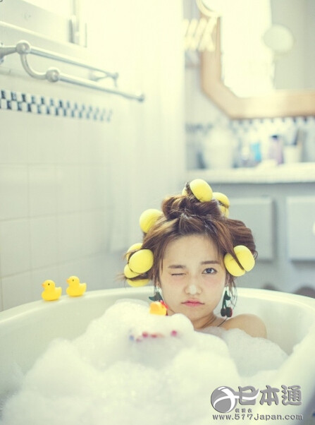 AKB48岛崎遥香写真书销量居首 公开入浴照