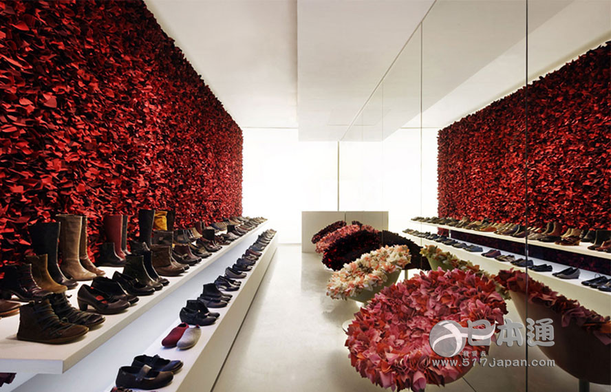 性冷淡与性热烈之间站着日本设计