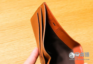 轻薄型多功能钱包 “Bellory Coin Fold(Tamarillo)”