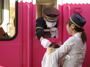 泪腺崩坏，日本女高中生与火车站的感人故事