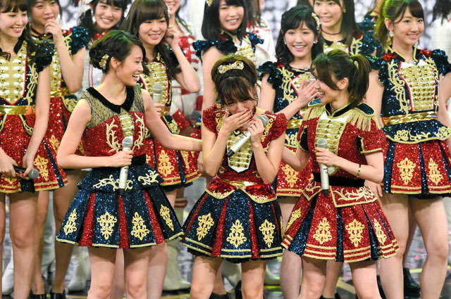 日本“第66届NHK红白歌会”昨晚举行 精彩纷呈