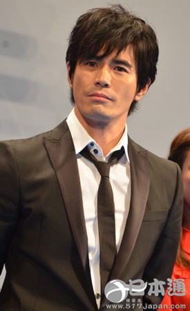 日本40岁男演员伊藤英明喜得贵子