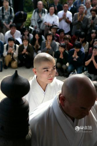 日本人竟然出了本帅和尚写真