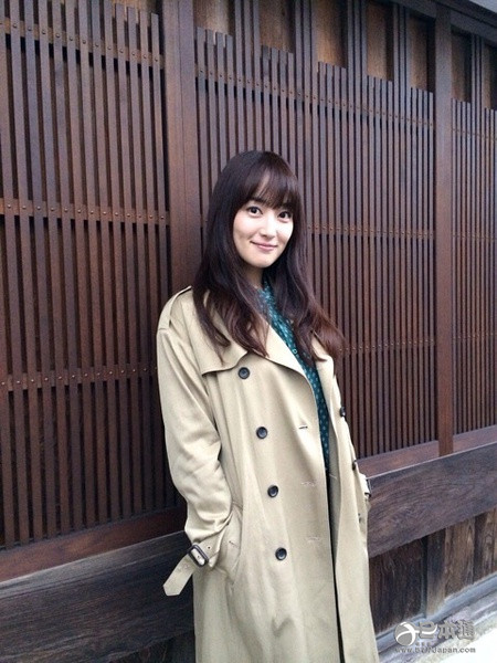 日本女演员高梨临迎来28岁生日