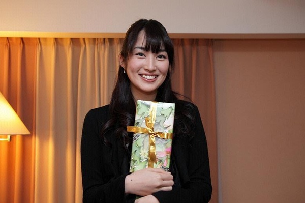 日本女演员高梨临迎来28岁生日