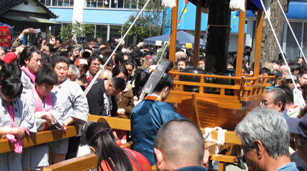 &ldquo;八百万神&rdquo;？！看看岛国那些奇怪的祭典