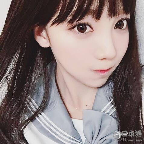 模仿妆女王泽酱扮JK  黑发刘海颜龄骤减