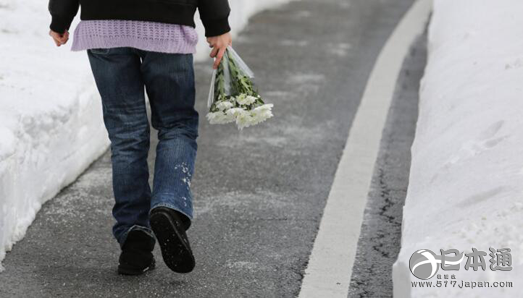 日本滑雪巴士坠崖续报 事故发生时超速&挂空档