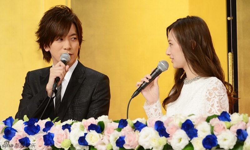 北川景子晒2克拉婚戒与老公甜蜜亮相 日本通