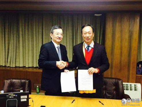 夏普发表声明否认给予鸿海优先谈判权