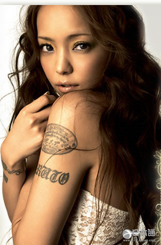 拥有超小脸蛋的日本女艺人