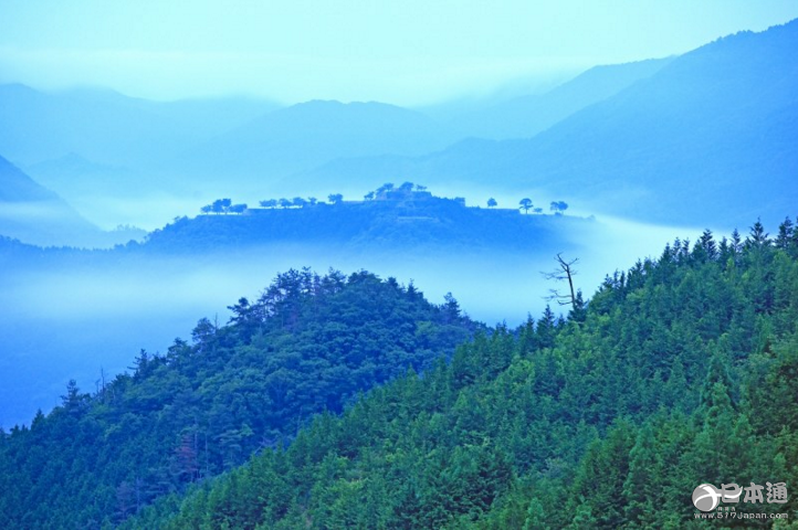 奇幻异彩的“天空之城”——竹田城遗址