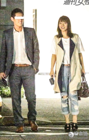 原AKB48成员高城亚树夜会西装男被拍
