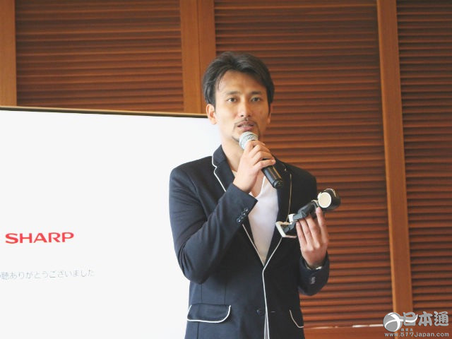 新奇！日本制作出机器人电话