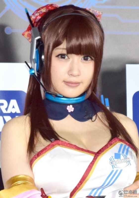 51岁漫画家藤岛康介确认跟20岁COSER结婚
