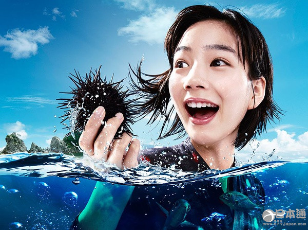 呆萌“小海女” 能年玲奈迎23岁生日