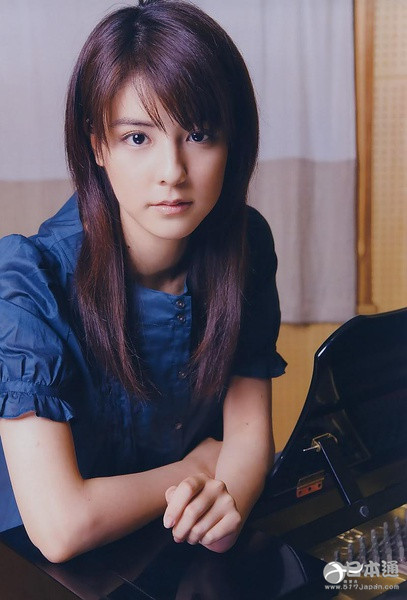 日本女演员藤井美菜迎来28岁生日