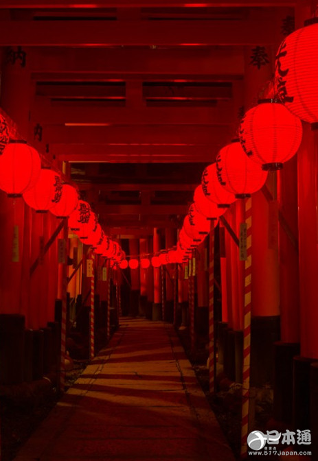 前方异能！本宫祭时的照片让人惊呆了