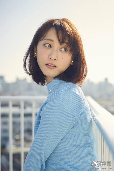前SKE48成员松井玲奈迎25岁生日