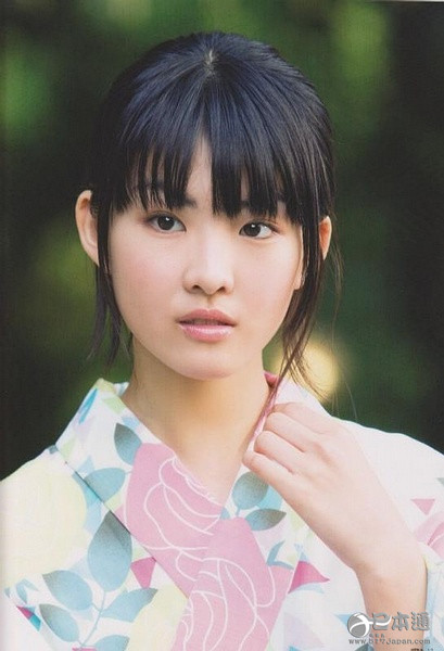 日本女星福田麻由子迎22岁生日