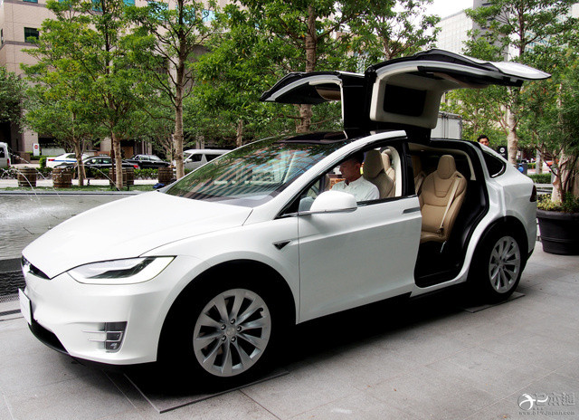 特斯拉在日本发售首款电动车型SUV“ModelX”