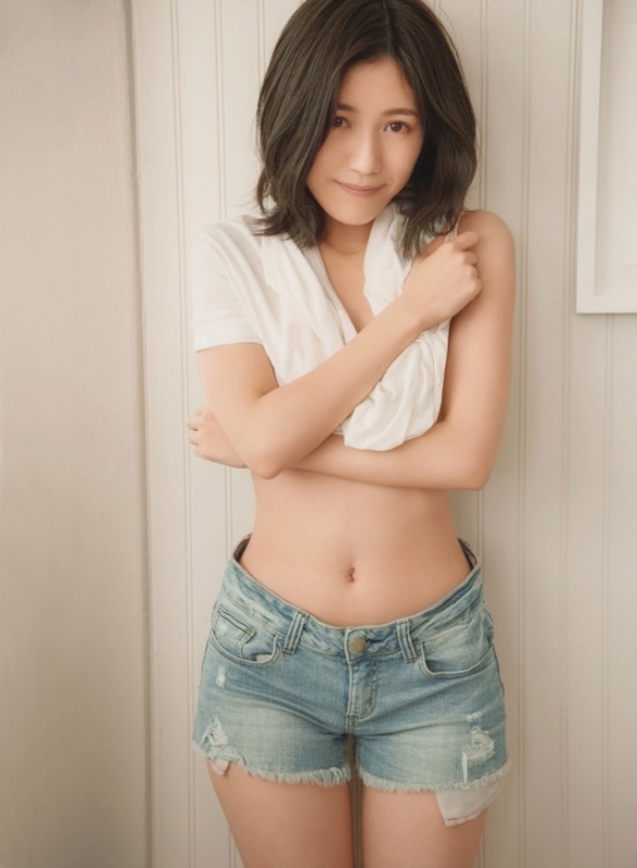 akb48渡边麻友暌违5年新写真集尺度全开