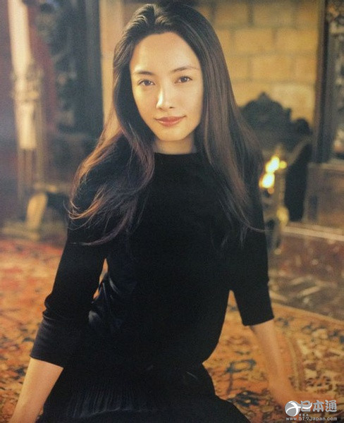 日本女演员仲间由纪惠迎来37岁生日 日本女演员仲间由纪惠迎来37岁生日