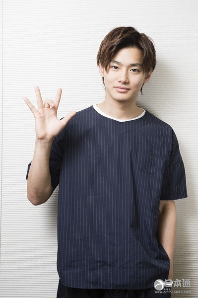 日本男演员野村周平迎来23岁生日