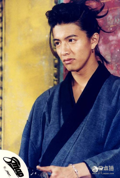 偶像组合SMAP成员木村拓哉迎44岁生日