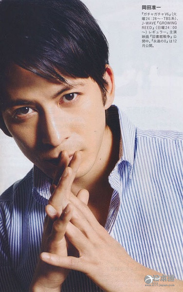 日本人气男星冈田准一迎36岁生日