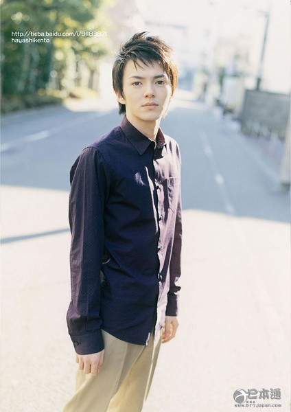 日本人气男演员林遣都迎来26岁生日