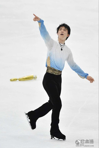 日本花样滑冰男选手羽生结弦迎22岁生日