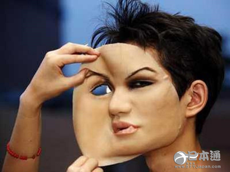 化妆新科技以后约妹子要先撕撕她的脸皮