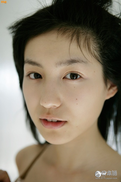 日本女演员平田薰迎来27岁生日