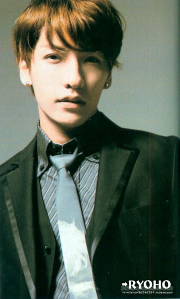 日本组合winds成员橘庆太迎31岁生日