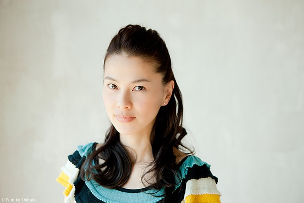 日本女演员江角真纪子迎50岁生日