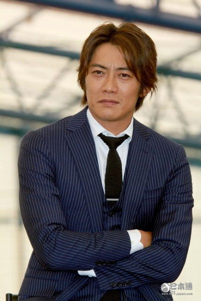 日本男演员反町隆史迎来43岁生日
