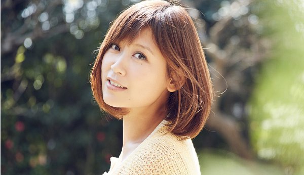 日本女歌手绚香迎来29岁生日