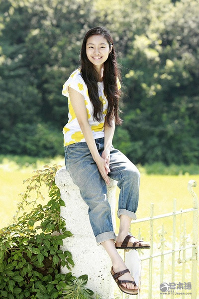 日本女星忽那汐里迎来24岁生日 日本女星忽那汐里迎来24岁生日