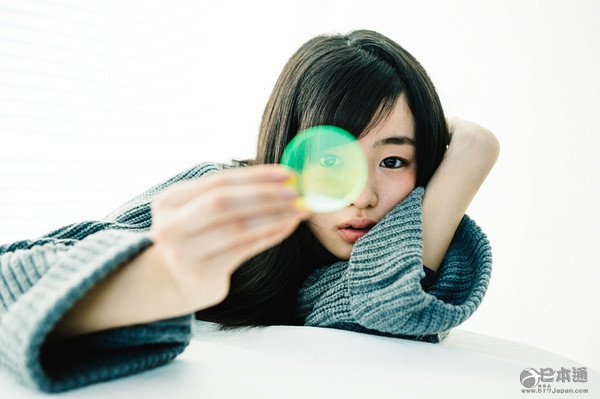 日本女歌手、演员藤原樱迎来21岁生日 日本女歌手、演员藤原樱迎来21岁生日