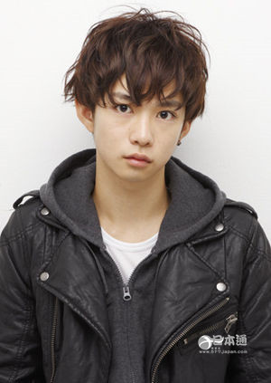 比女生还可爱？男性艺人们的女装