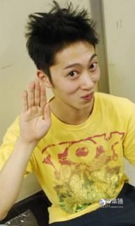 比女生还可爱？男性艺人们的女装