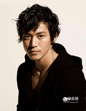 比女生还可爱？男性艺人们的女装