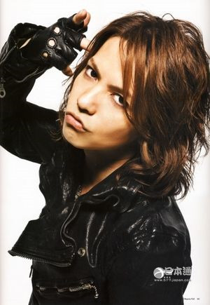 比女生还可爱？男性艺人们的女装