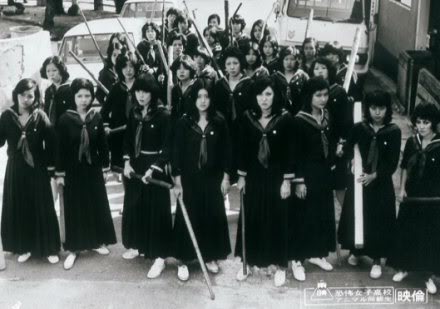 日本女高中生真的超神了，水手制服还能再战五百年